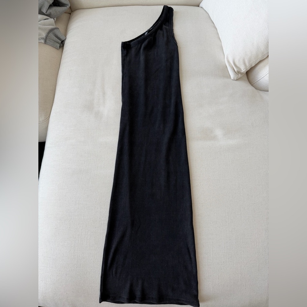 Zara Chic Black One-Shoulder Pencil Dress